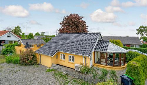 Two-Bedroom Holiday Home