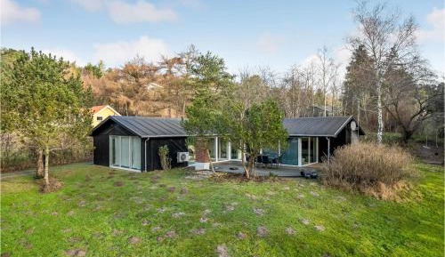 Four-Bedroom Holiday Home