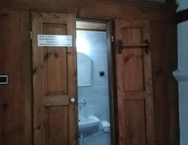 Twin Room with Private Bathroom