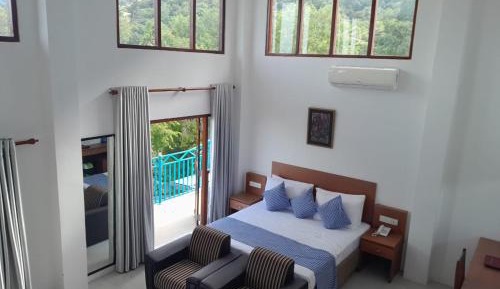 Duplex Studio with Kitchenette & Jacuzzi with Village Tea Experience