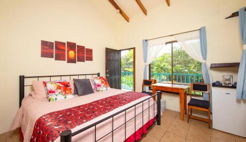 Deluxe King Suite