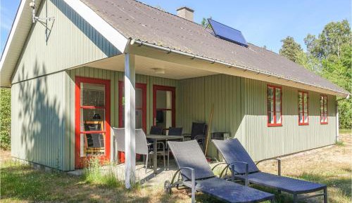 Three-Bedroom Holiday Home 