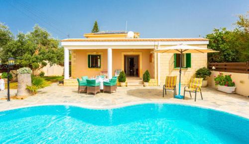  Villa with Private Pool