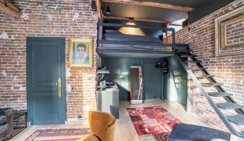 Deluxe Apartment