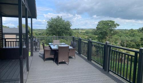 Three-Bedroom Vacation Home 