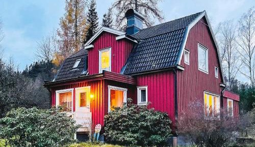 Three-Bedroom Holiday Home 