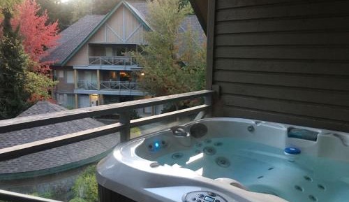 Three-Bedroom Townhome (Unit 19)