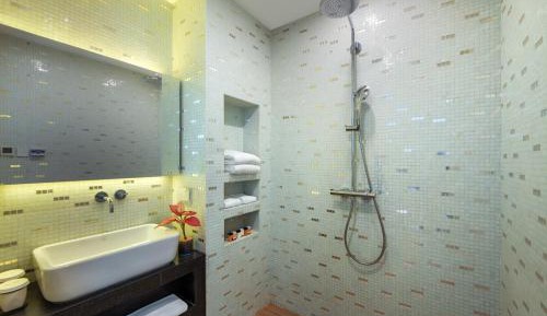 Deluxe Double Room with Shower