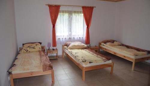 Quadruple Room with Private Bathroom