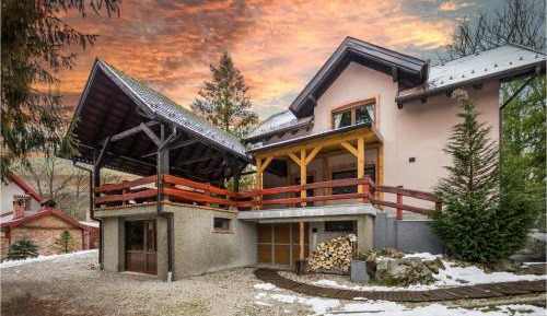 Two-Bedroom Holiday Home