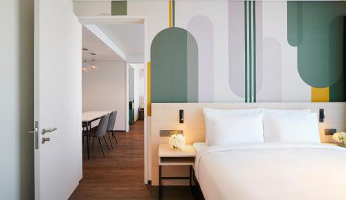 Deluxe Suite Room with One Double Bed and Two Single Beds