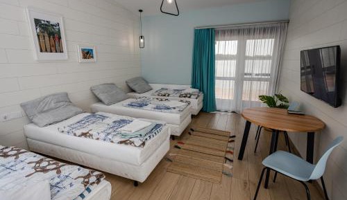 Apartment with Lake View