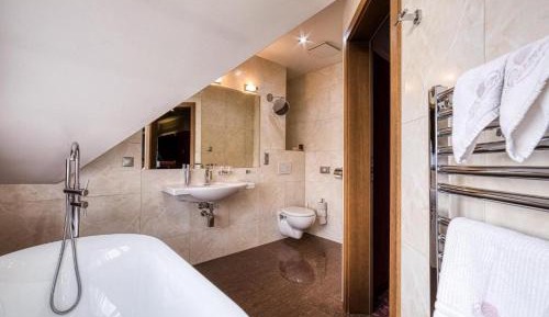 Deluxe Double Room with Bath