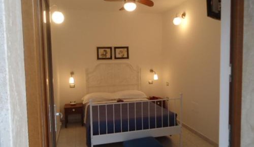 Double Room with Small Double Bed - Annex