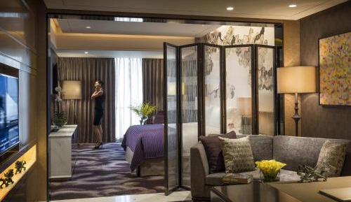 Four Seasons King Room 