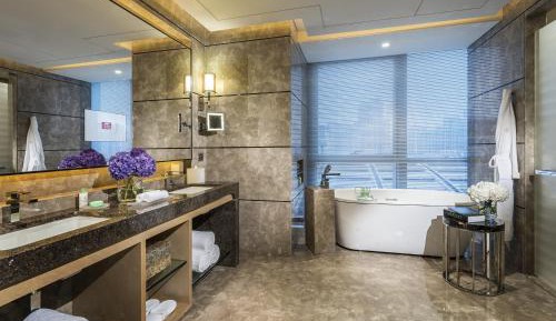 Executive King Suite