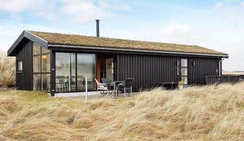 Three-Bedroom Vacation Home 