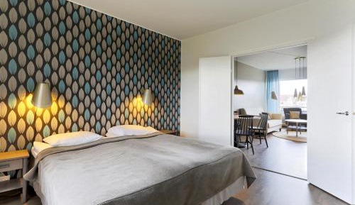 One-Bedroom Apartment with Balcony