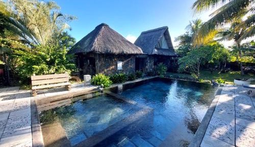 Villa with Garden View