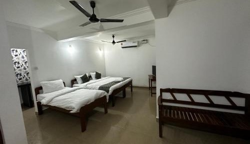 Quadruple Room with Balcony