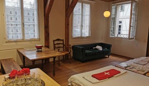 One-Bedroom Apartment