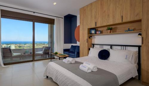 Studio Apartment with Sea View