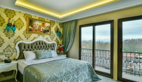 King Suite with Balcony