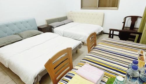 Quadruple Room with Shared Bathroom