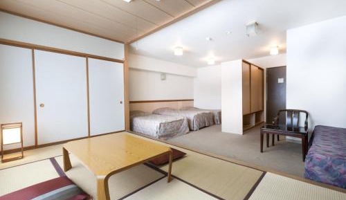 Room with Tatami Area