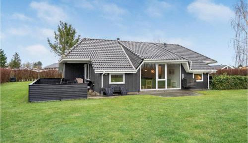 Four-Bedroom Holiday Home
