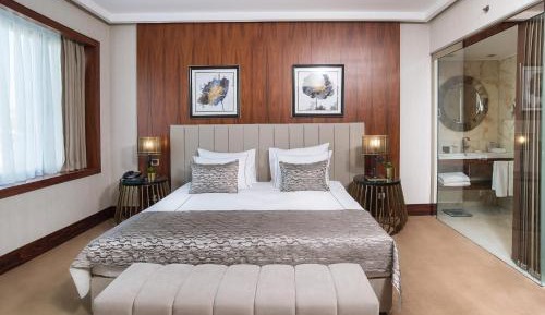 Superior Landview Room 