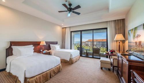 Deluxe Ocean View Twin Bed