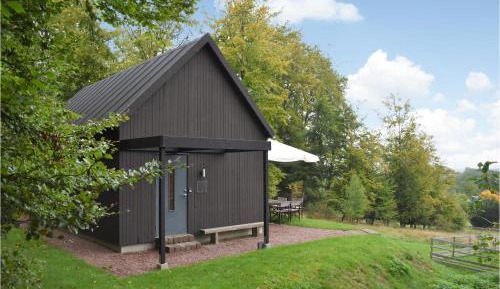 One-Bedroom Holiday Home
