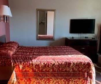 King Room - Non-Smoking