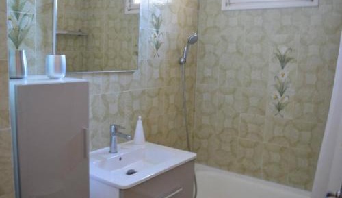 Apartment (4 Adults)