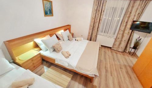 Triple Room with Private Bathroom