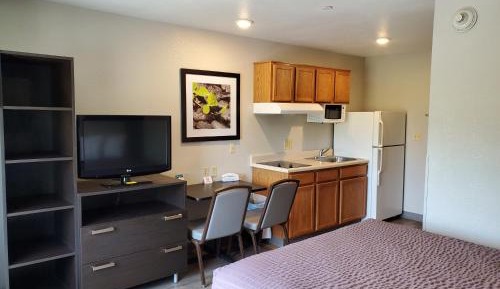 Double Room with Two Double Beds - Accessible/Non-Smoking