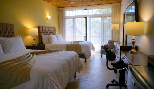 Deluxe Queen Room with Two Queen Beds