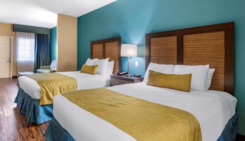 Queen Suite with Sofa Bed and Ocean View - Communication Assistance/Non-Smoking