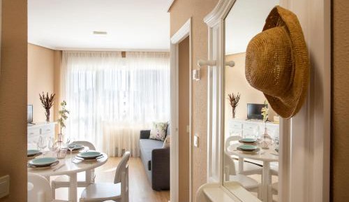 Apartment (2 Adults + 2 Children)