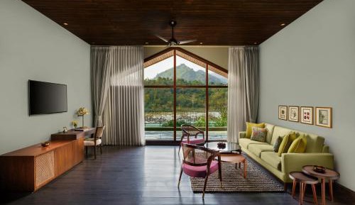 Premium Family Room Ganges View