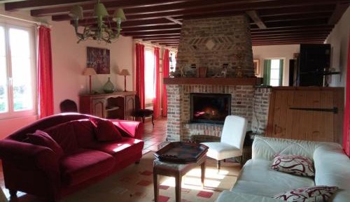 Holiday Home (8 Adults)