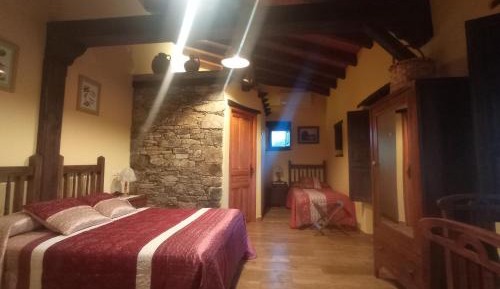 Triple Room with Bathroom