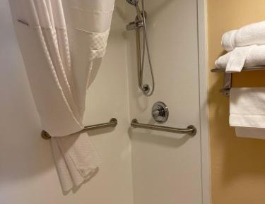 1 Double Bed, Mobility/Hearing Accessible Room, Bathtub w/Grab Bars, Non-Smoking