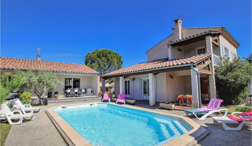 Six-Bedroom Holiday Home