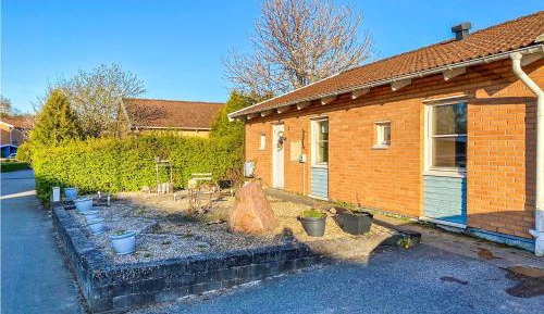 One-Bedroom Holiday Home