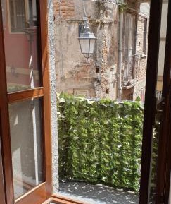 Quadruple Room with Private Bathroom