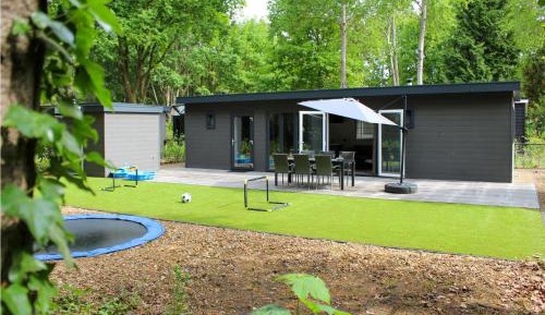 Three-Bedroom Holiday Home 