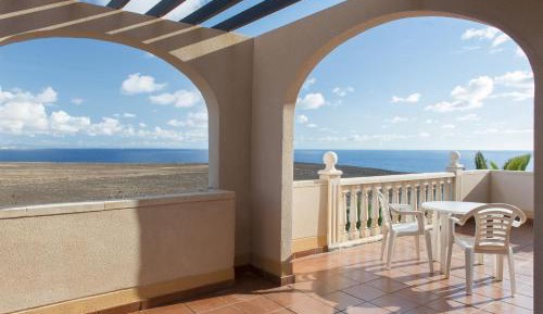 One-Bedroom Apartment with Sea View (2 Adults)