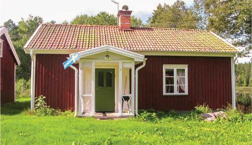 One-Bedroom Holiday Home